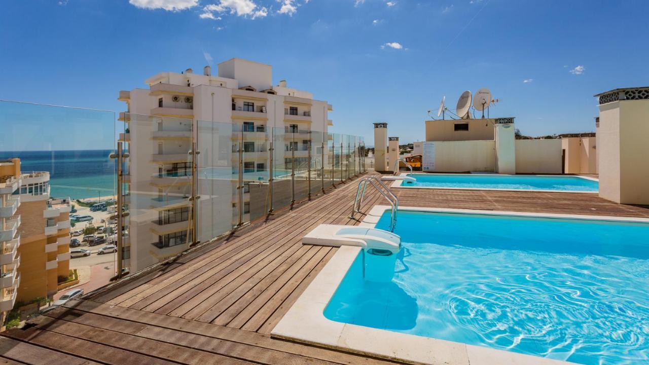 Magnificent 2Bdr Apartment W/ Ac & Pool - 2Min From Beach - By Lovelystay Armacao de Pera Exterior photo